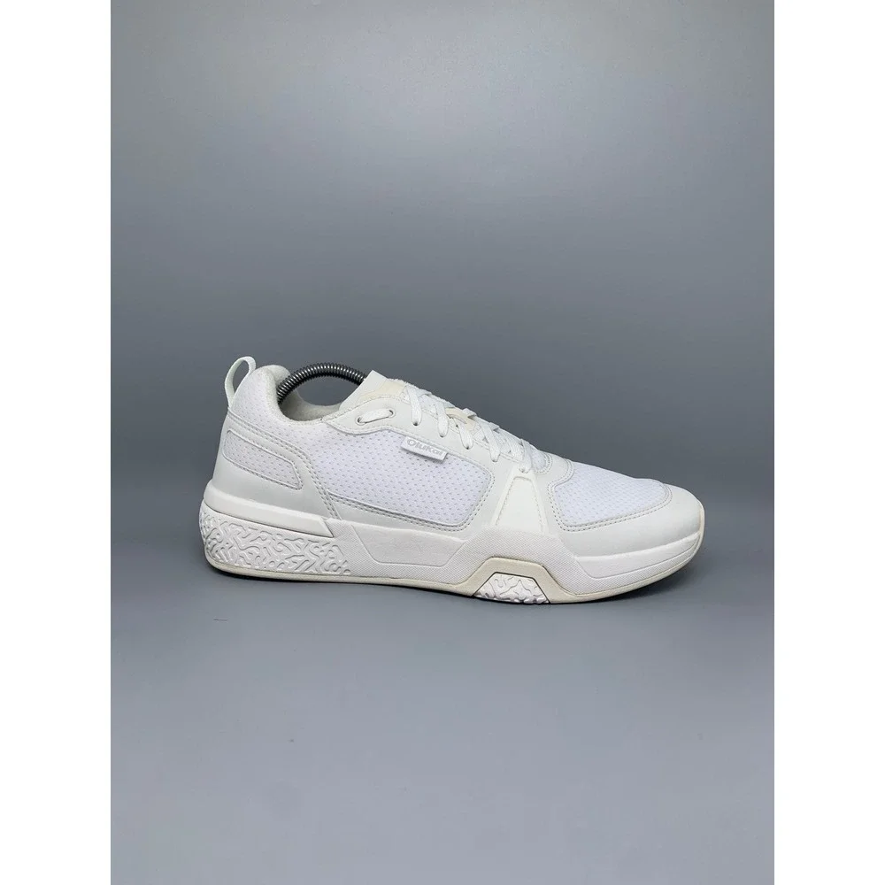 OluKai anau white